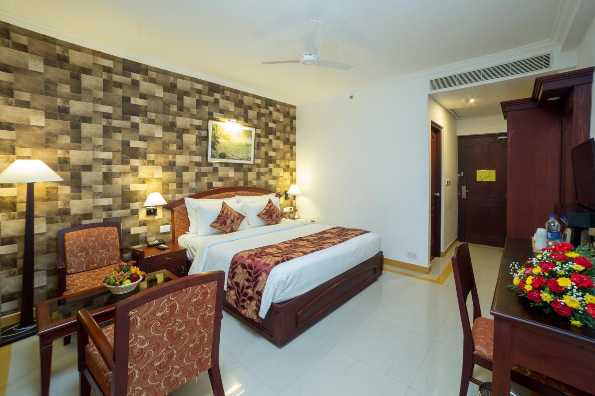 Rustic Leisures Llp Hotel Kochi Exterior foto