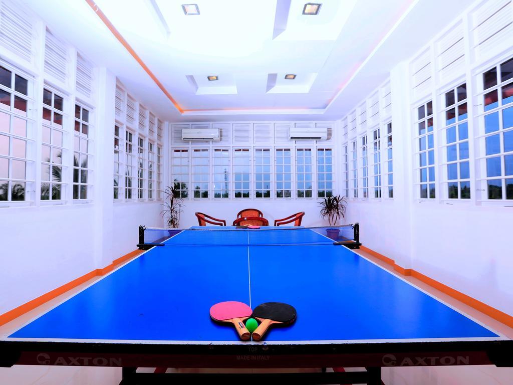 Rustic Leisures Llp Hotel Kochi Exterior foto