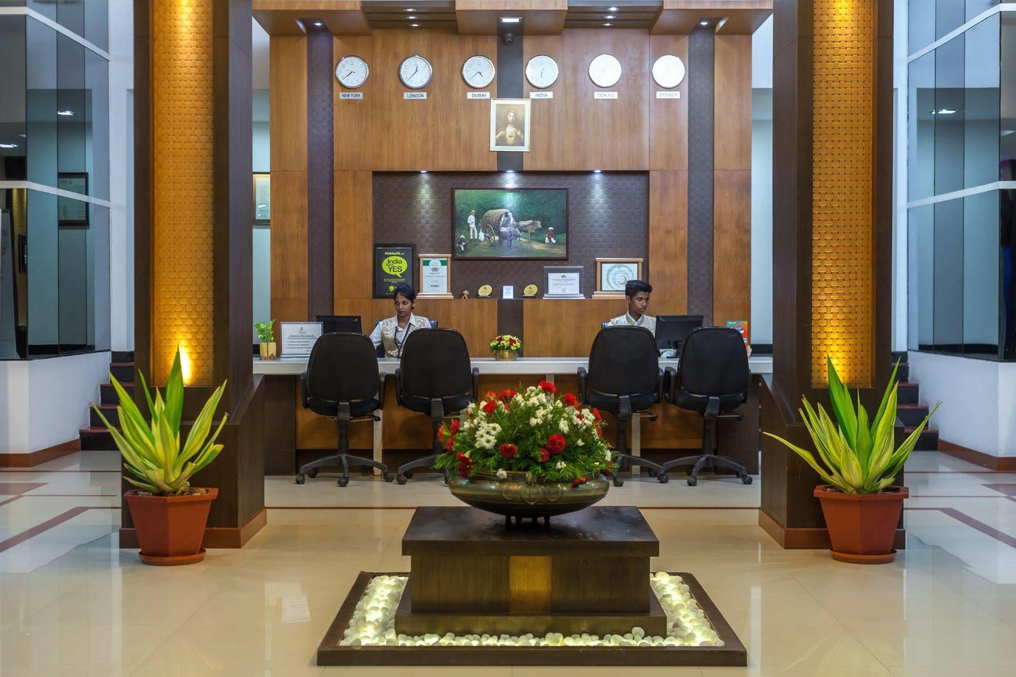 Rustic Leisures Llp Hotel Kochi Exterior foto
